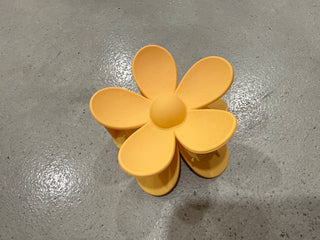 Large Flower Claw Clip