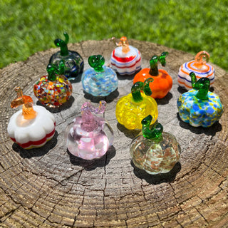 SHOPGIVECOURAGE - Glass Pumpkin Collectible Sitter Miniature Figurine