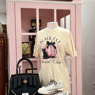 Black Cat Social Club Graphic Tee – Vintage Cream Halloween T-Shirt