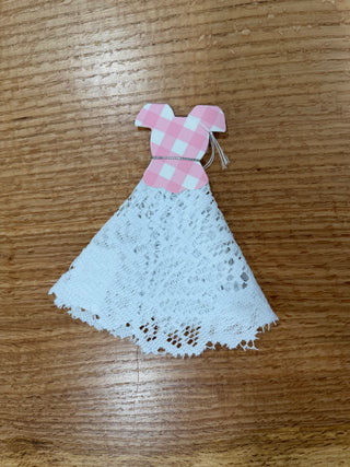 Vintage Dress-Style Doilies