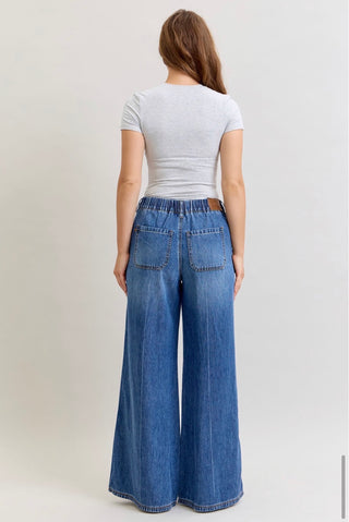 Judy Blue HW Palazzo Featherweight Jeans – Elastic Waistband