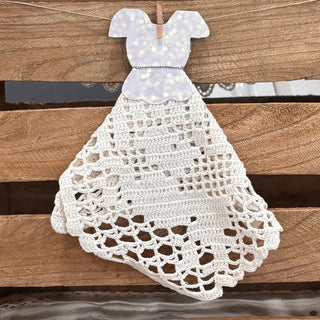 Vintage Dress-Style Doilies