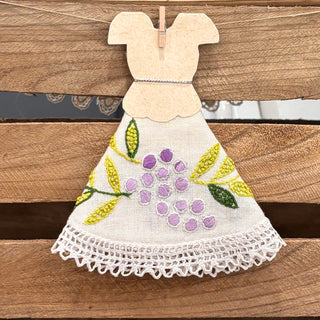 Vintage Dress-Style Doilies