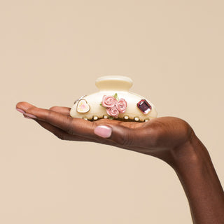 KitschPop™ Curved Claw Clip – Pearlized Cream