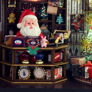 Hands Craft - DIY Miniature House Kit: Christmas Wonderland