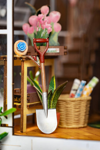 Hands Craft - DIY Book Nook Kit: Garden House