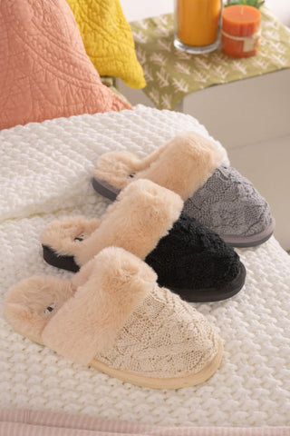Cream Purl Fuzzy Slippers